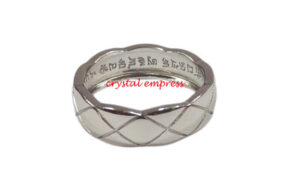 White Dzambala's Mantra Ring - Silver